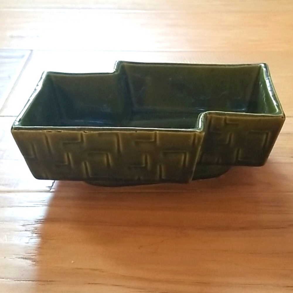 Upco USA vintage green planter